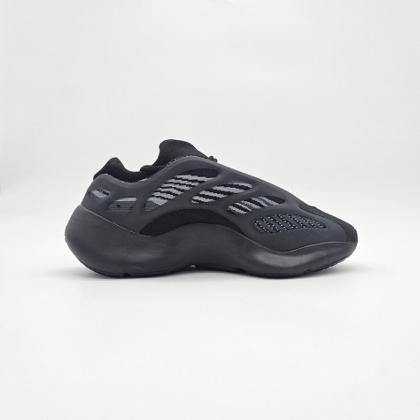 Adidas Yeezy 700 V3 