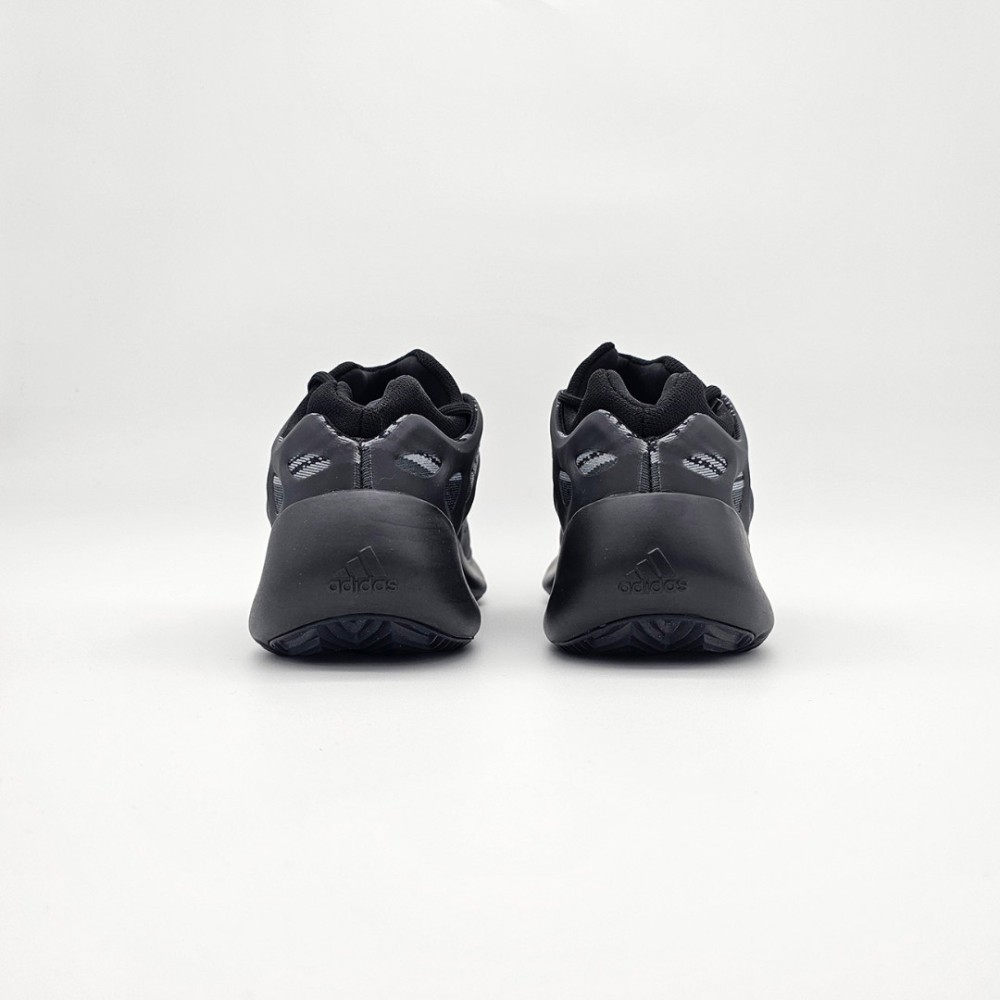 Adidas Yeezy 700 V3 - Soleo.gr