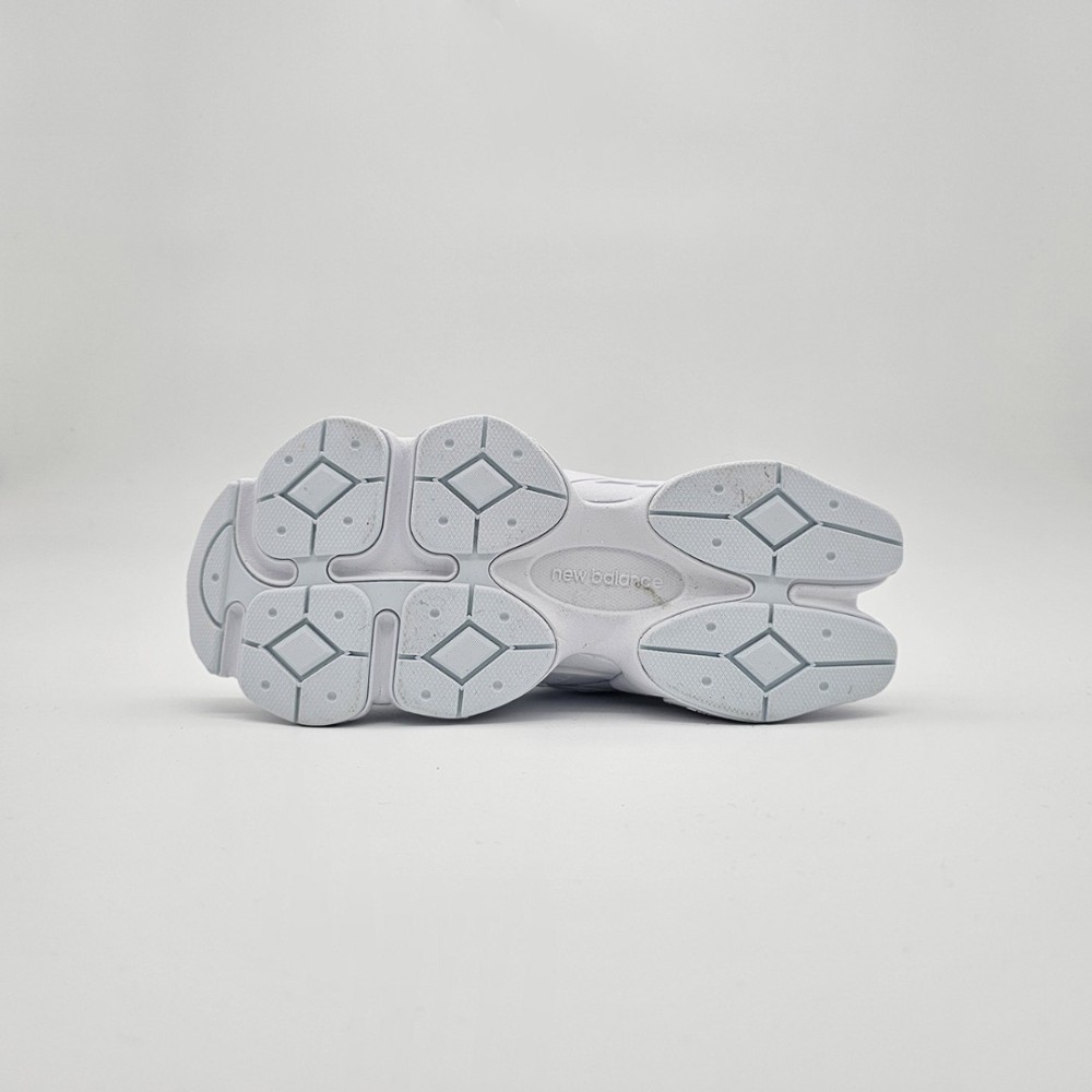 New Balance 9060 - Soleo.gr