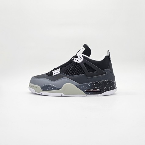 Air Jordan 4 Retro