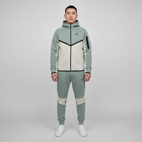 Nike Tech Суитчър с качулка