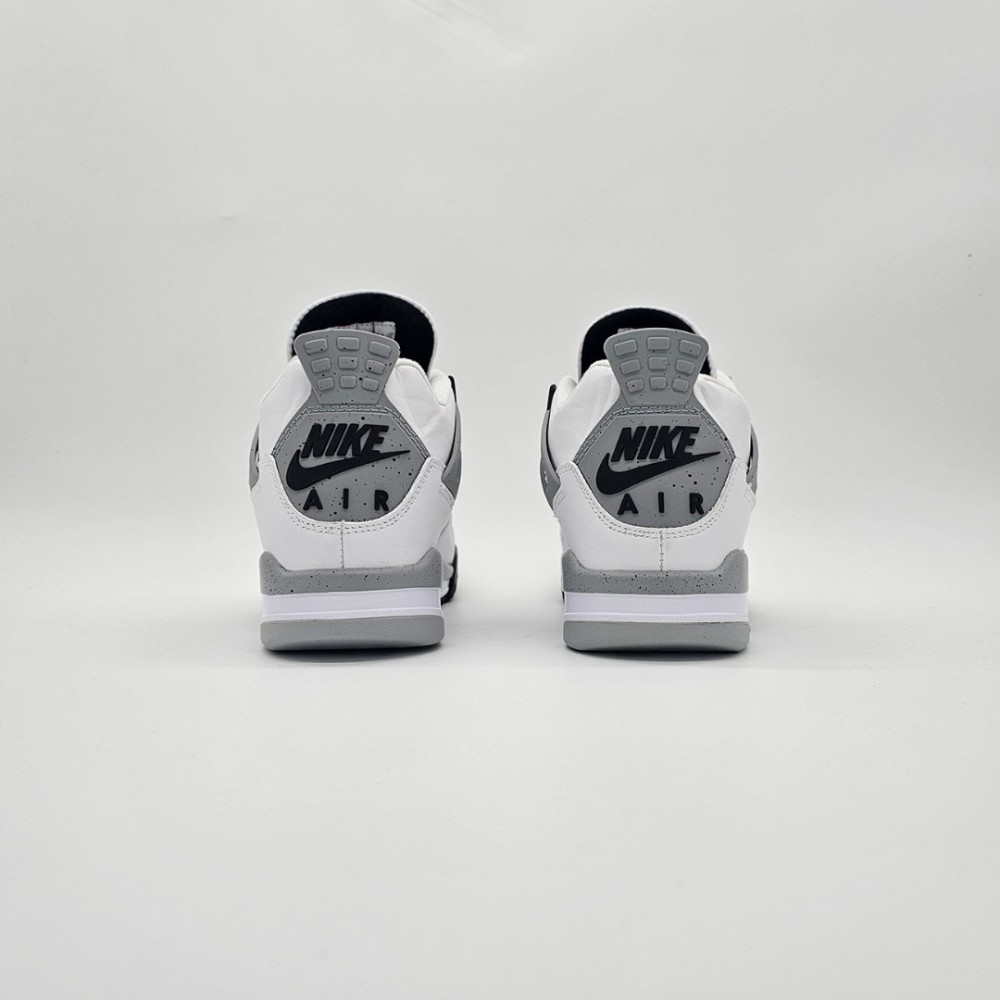 Air Jordan 4 Retro